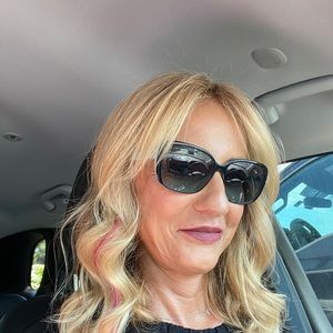 Meet your Posher, Shirl